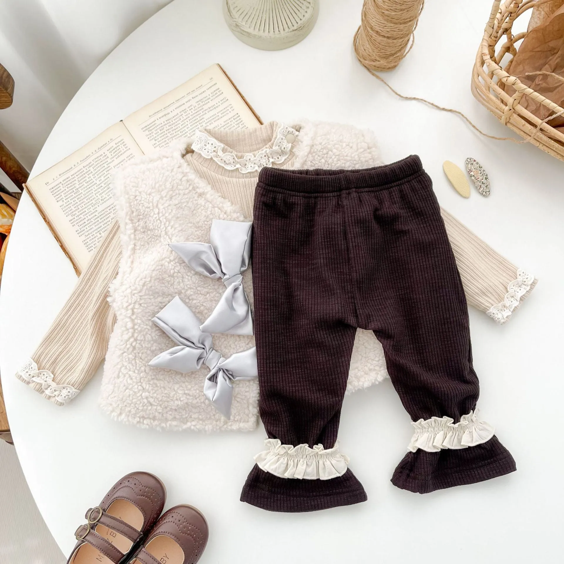 Baby Girls Solid Color Pants Wholesale 24011148