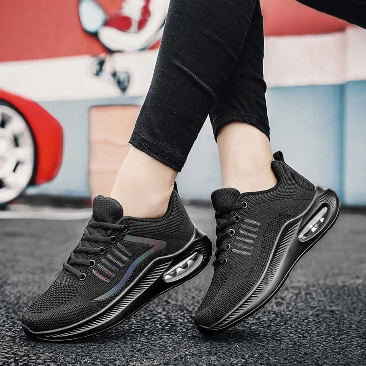 Black curve & stripe pattern casual shoe sneaker