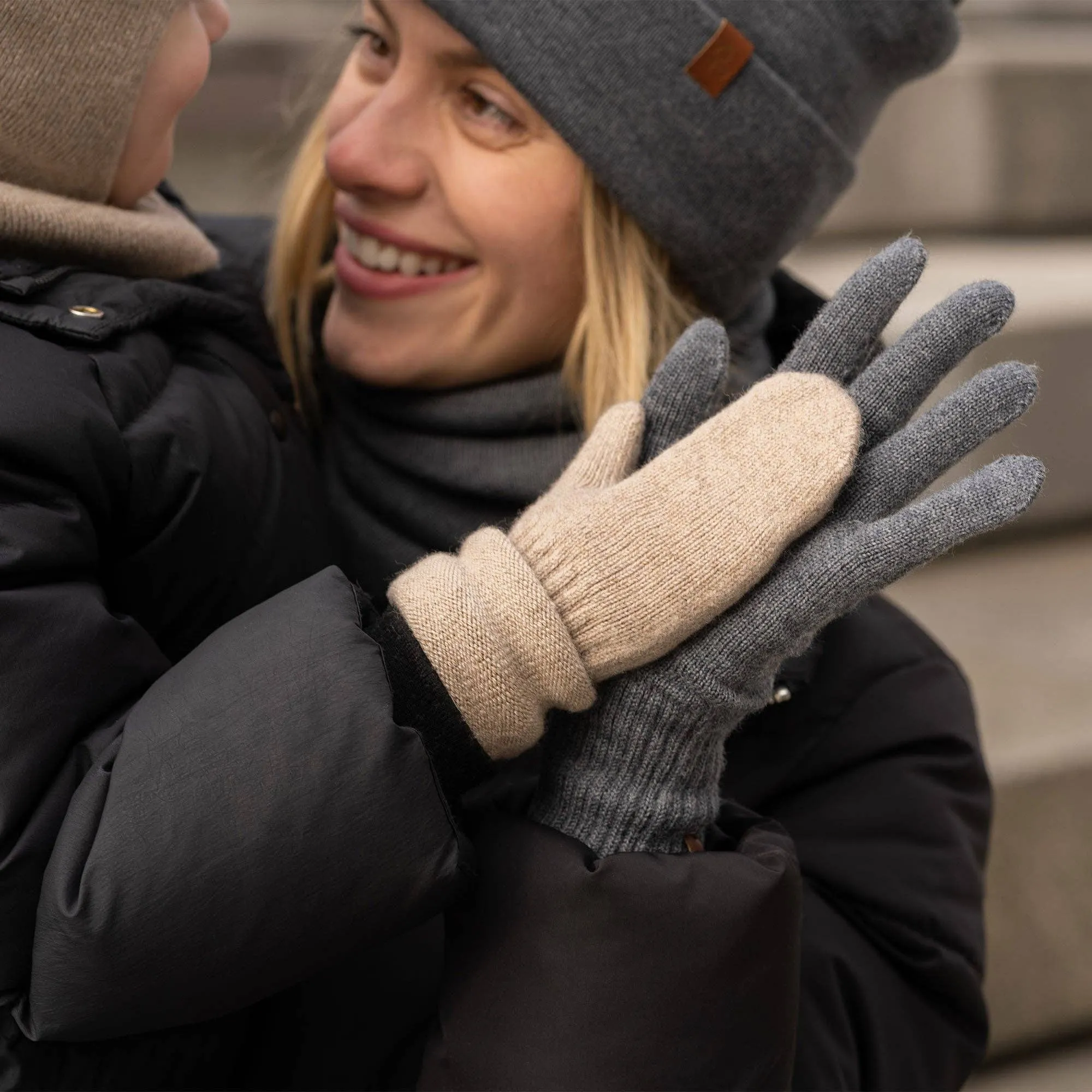 menique - Kids' Mittens Knitted Merino & Cashmere: 1-3 years / Light blue