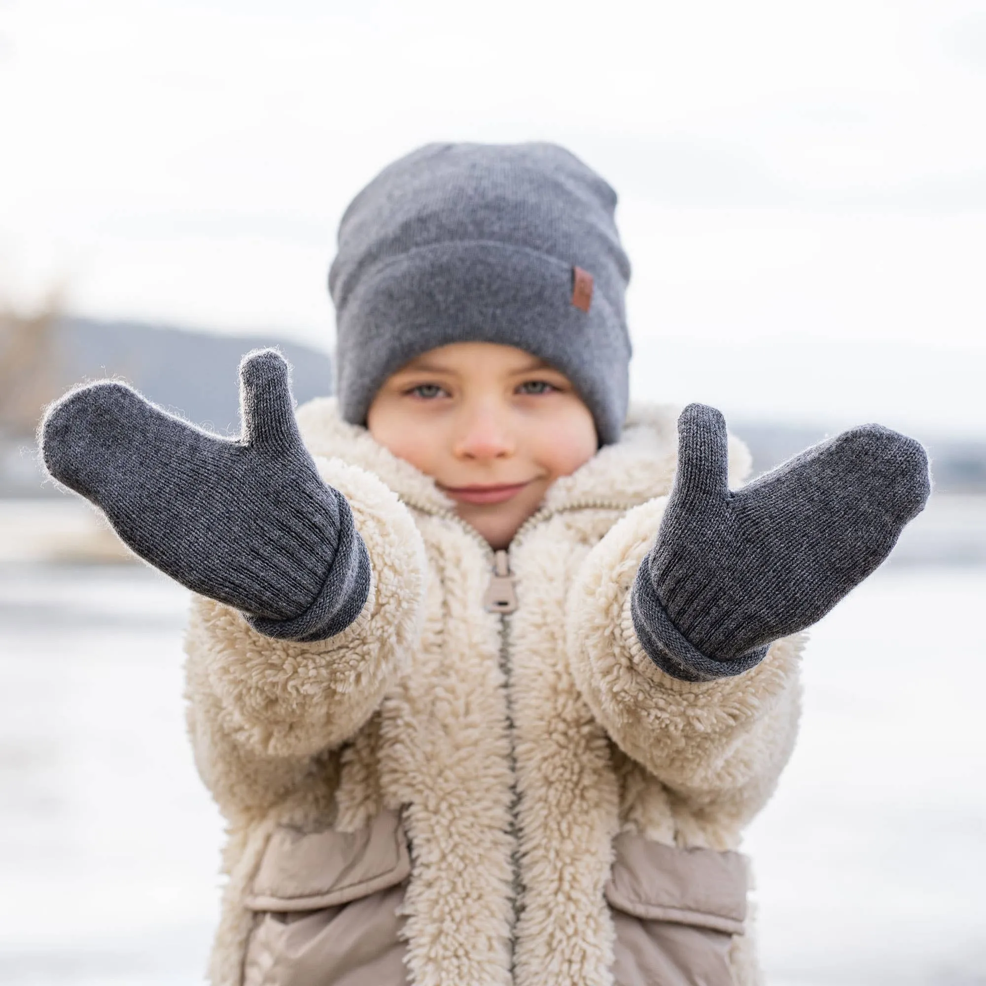 menique - Kids' Mittens Knitted Merino & Cashmere: 1-3 years / Light blue