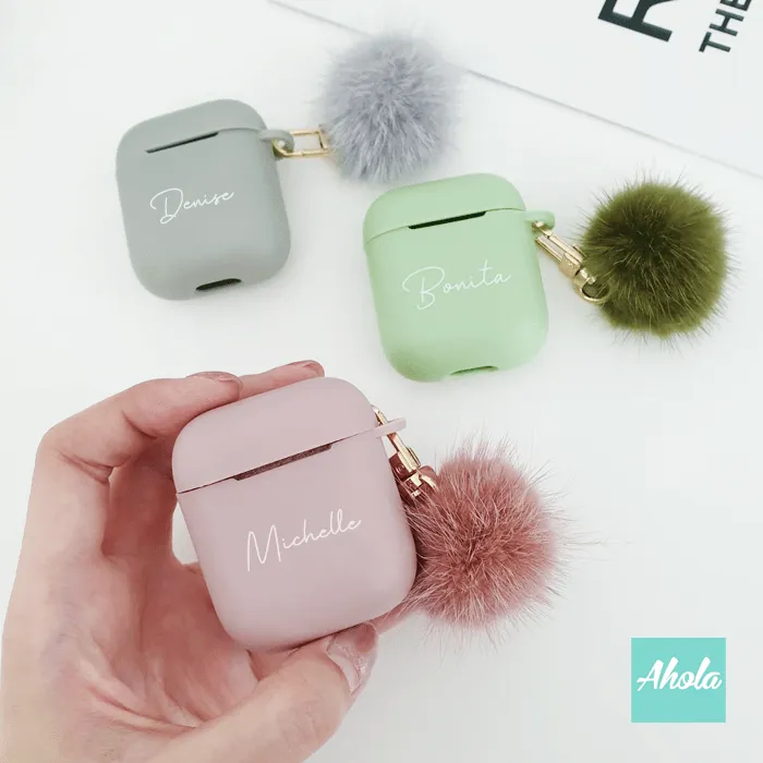 【Momo】Apple Airpods Silicone Case With Fur Pompom