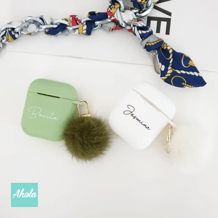 【Momo】Apple Airpods Silicone Case With Fur Pompom