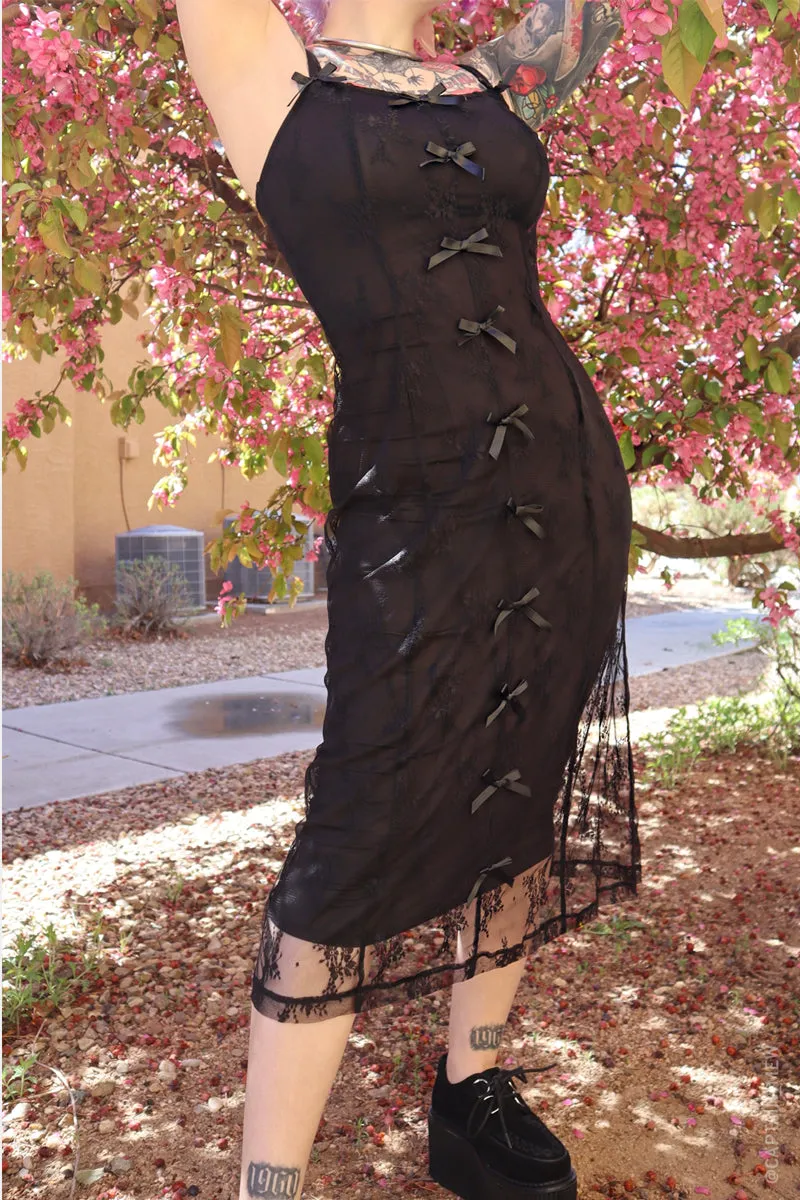 Obsidian Valentina Midi Dress