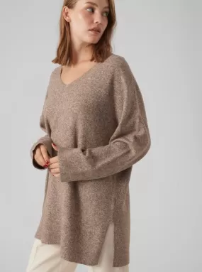 Vero Moda Doffy V Neck Sweater in Brown Lentil